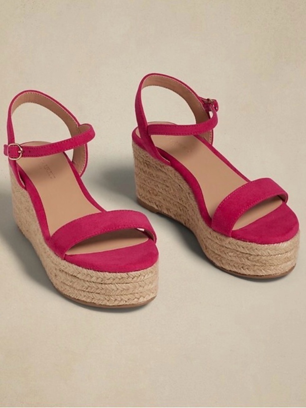 Like new PLATFORM STRAPPY ESPADRILLE size 8.5